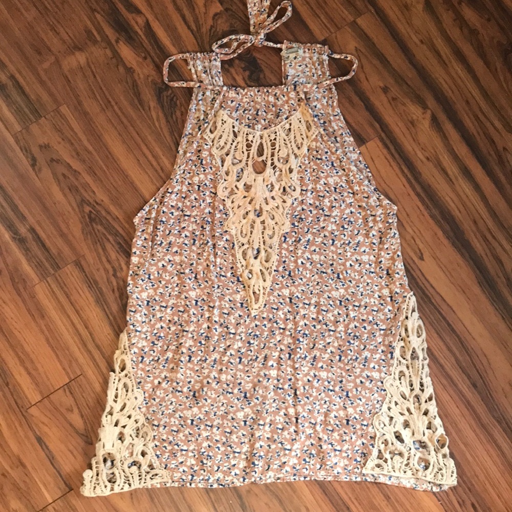 Small Boutique Tank